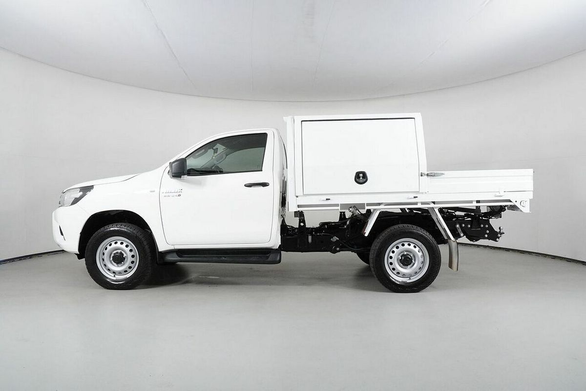 2021 Toyota Hilux SR (4x4) GUN126R Facelift 4X4