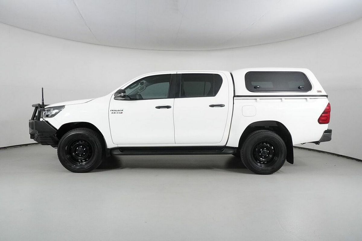 2021 Toyota Hilux SR (4x4) GUN126R Facelift 4X4