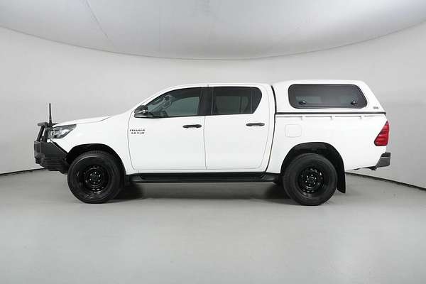 2021 Toyota Hilux SR (4x4) GUN126R Facelift 4X4