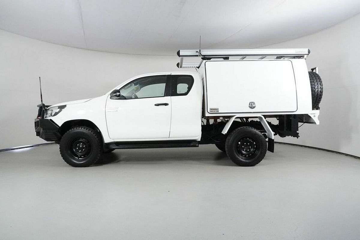 2019 Toyota Hilux SR (4x4) GUN126R MY19 4X4
