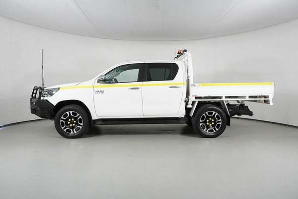 2021 Toyota Hilux SR5 (4x4) GUN126R Facelift 4X4