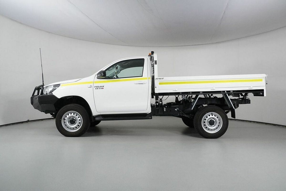 2024 Toyota Hilux SR (4x4) GUN126R 4X4