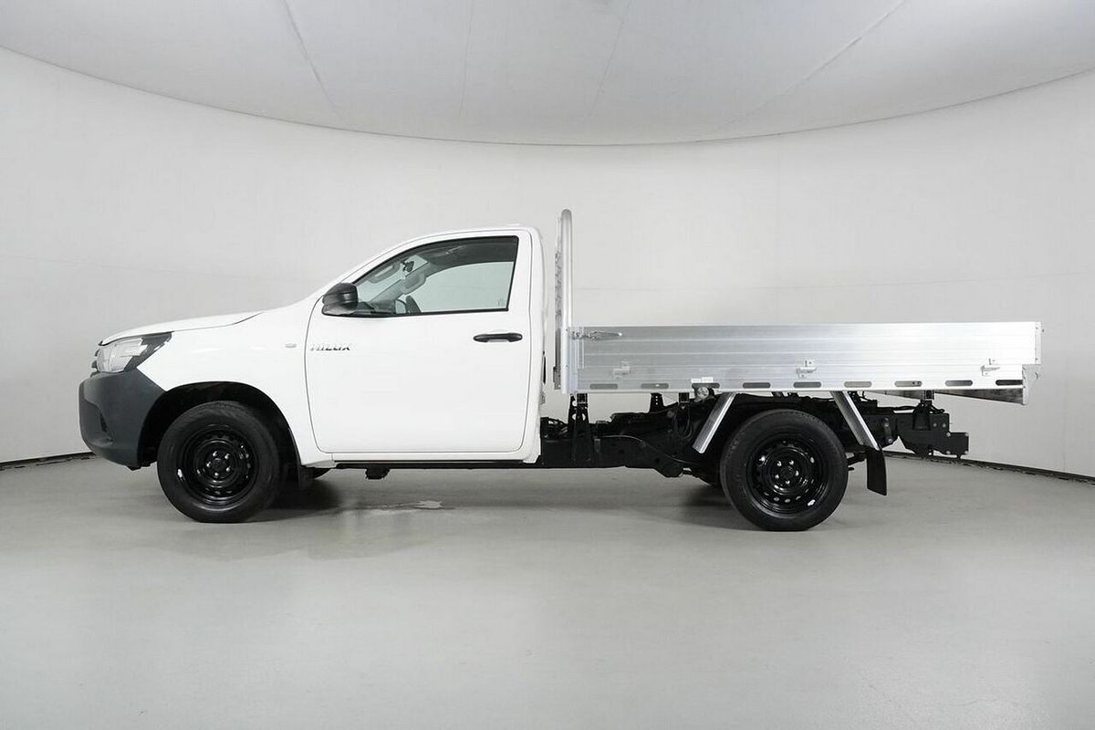 2022 Toyota Hilux Workmate (4x2) TGN121R 4x2
