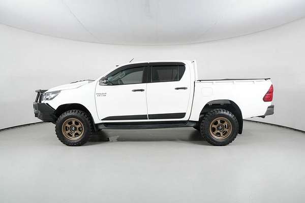 2020 Toyota Hilux SR (4x4) GUN126R Facelift 4X4