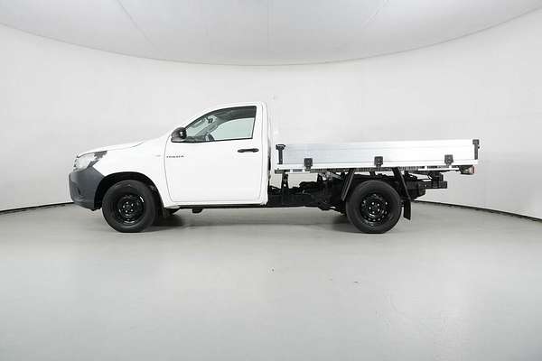 2017 Toyota Hilux Workmate TGN121R Rear Wheel Drive