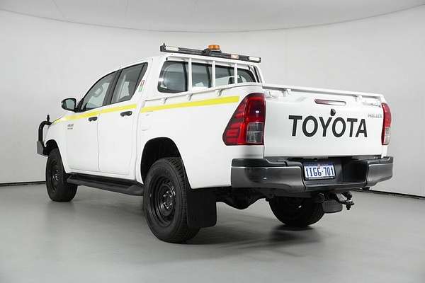 2020 Toyota Hilux SR (4x4) GUN126R Facelift 4X4