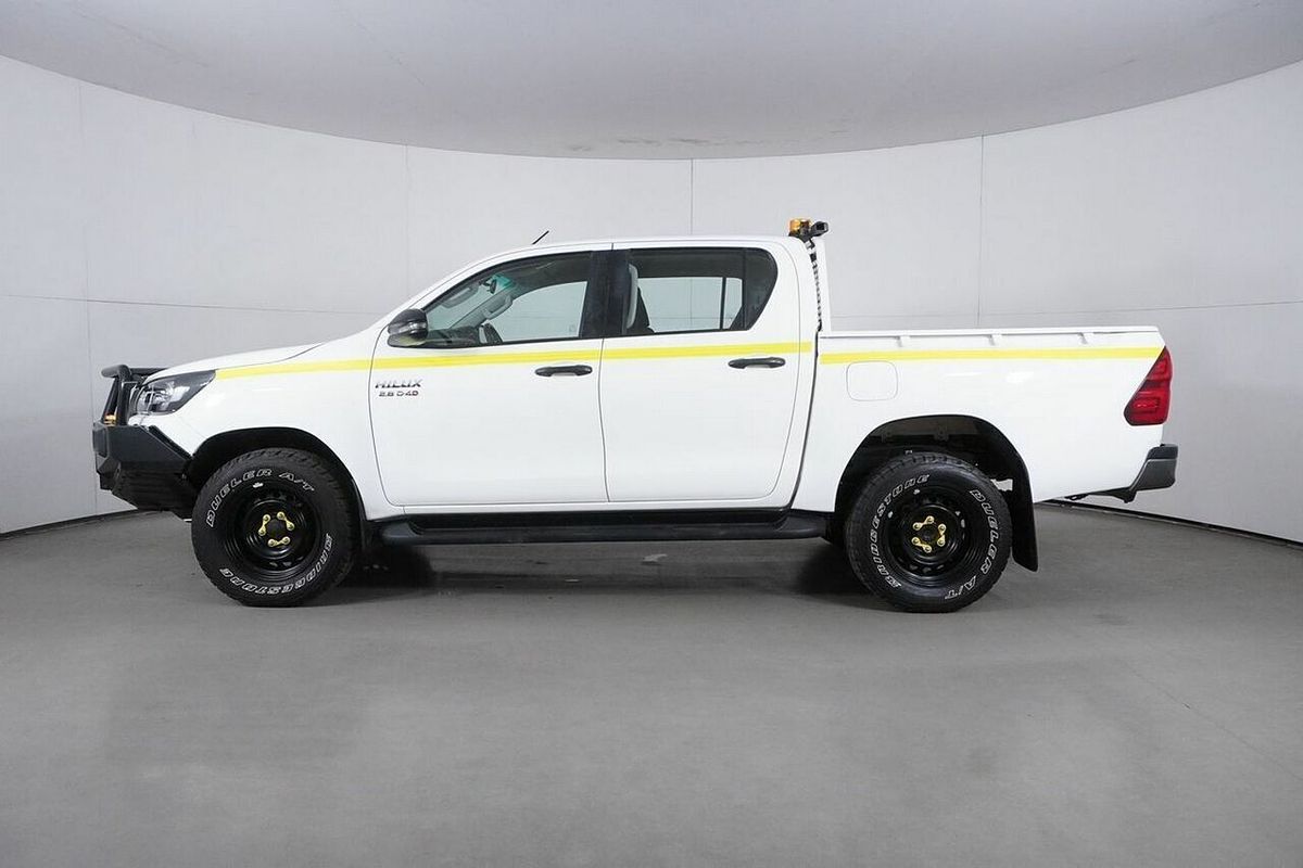 2021 Toyota Hilux SR (4x4) GUN126R Facelift 4X4