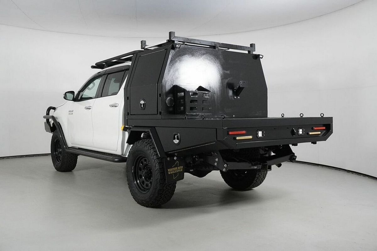 2021 Toyota Hilux SR5 (4x4) GUN126R Facelift 4X4
