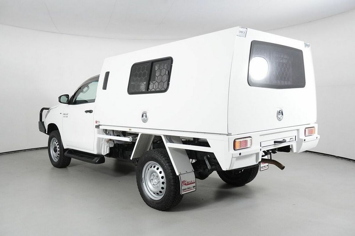 2017 Toyota Hilux SR (4x4) GUN126R 4X4
