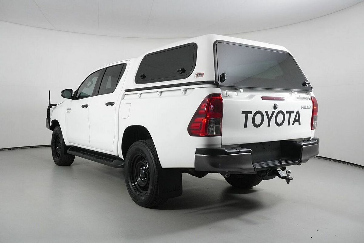 2021 Toyota Hilux SR (4x4) GUN126R Facelift 4X4