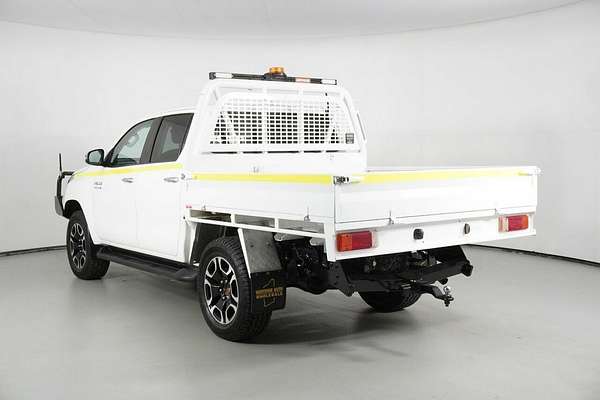 2021 Toyota Hilux SR5 (4x4) GUN126R Facelift 4X4