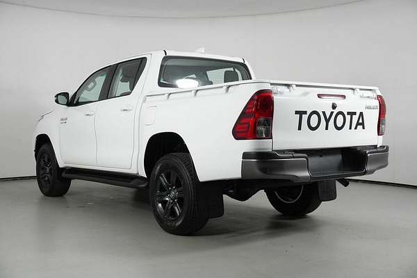 2024 Toyota Hilux SR (4x4) GUN126R 4X4