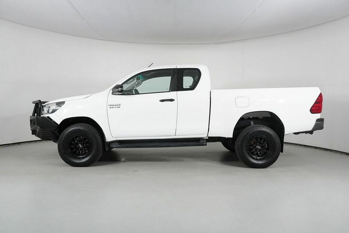 2019 Toyota Hilux SR (4x4) GUN126R MY19 4X4