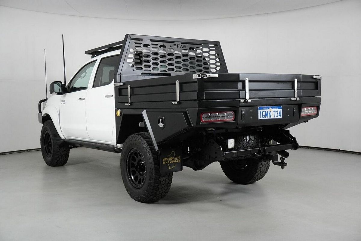 2015 Toyota Hilux SR5 (4x4) KUN26R MY14 4X4