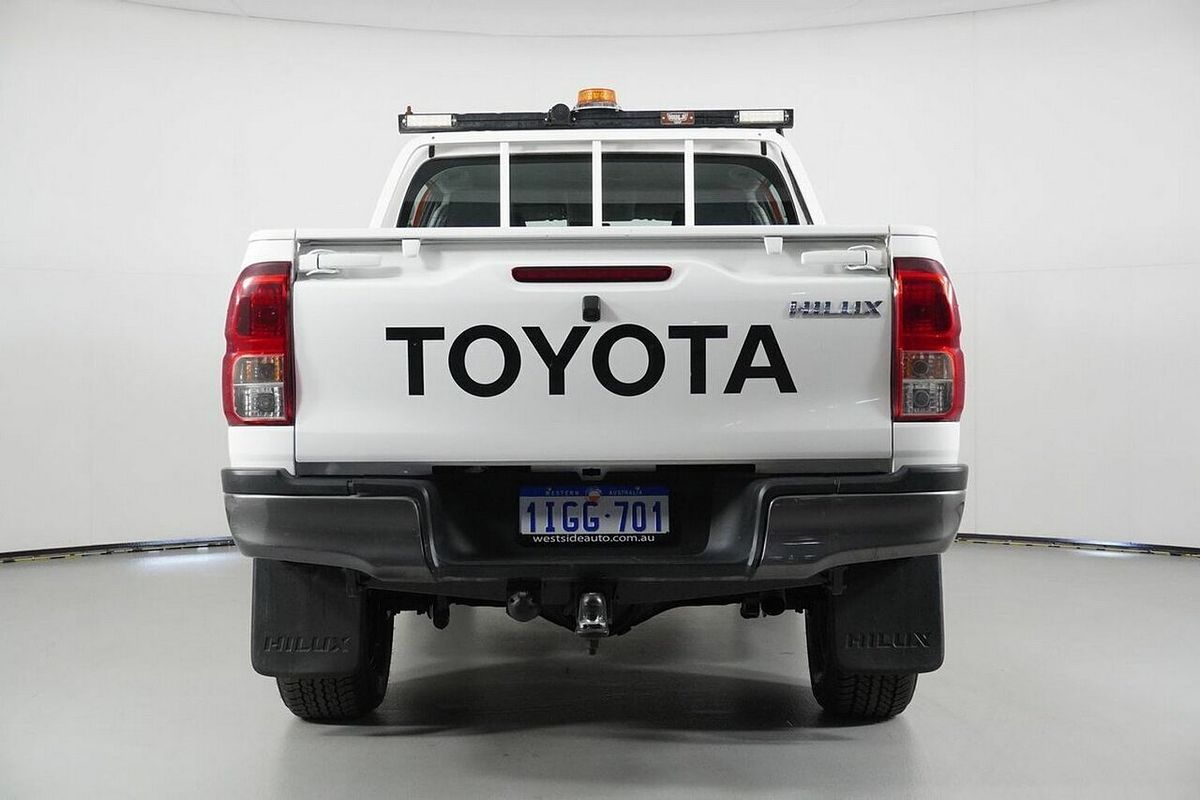 2020 Toyota Hilux SR (4x4) GUN126R Facelift 4X4