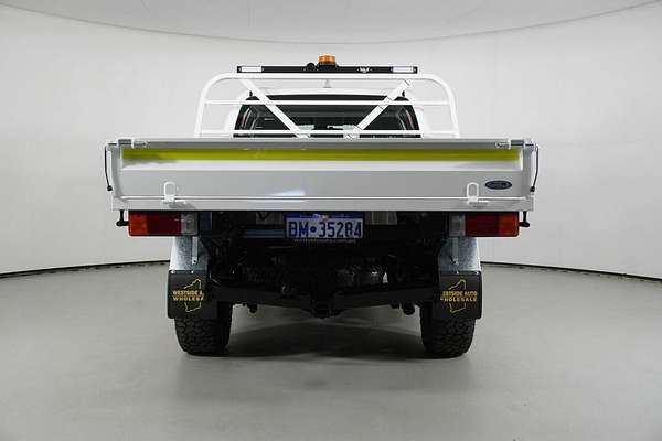 2022 Toyota Hilux SR (4x4) Steel Wheels GUN126R 4X4