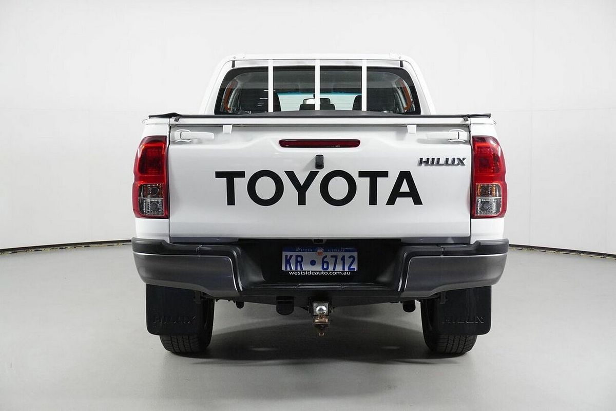 2016 Toyota Hilux SR (4x4) GUN126R 4X4
