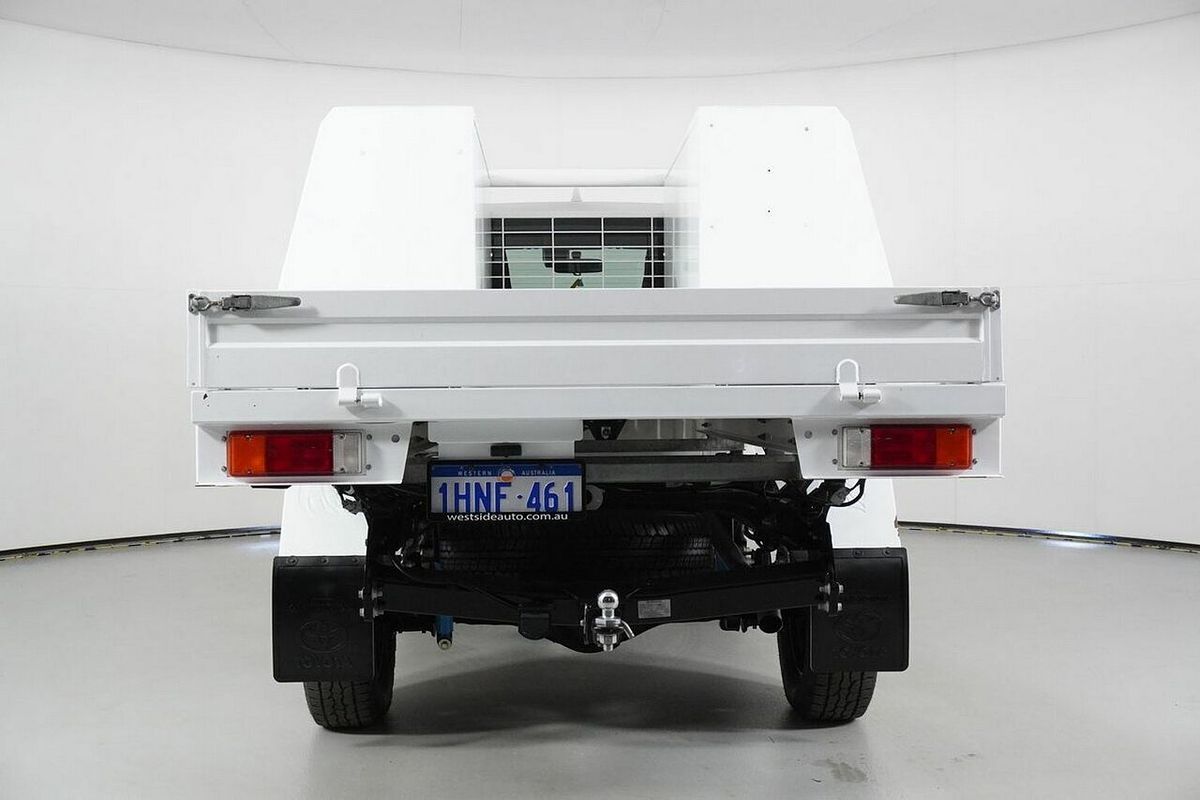 2021 Toyota Hilux SR (4x4) GUN126R Facelift 4X4