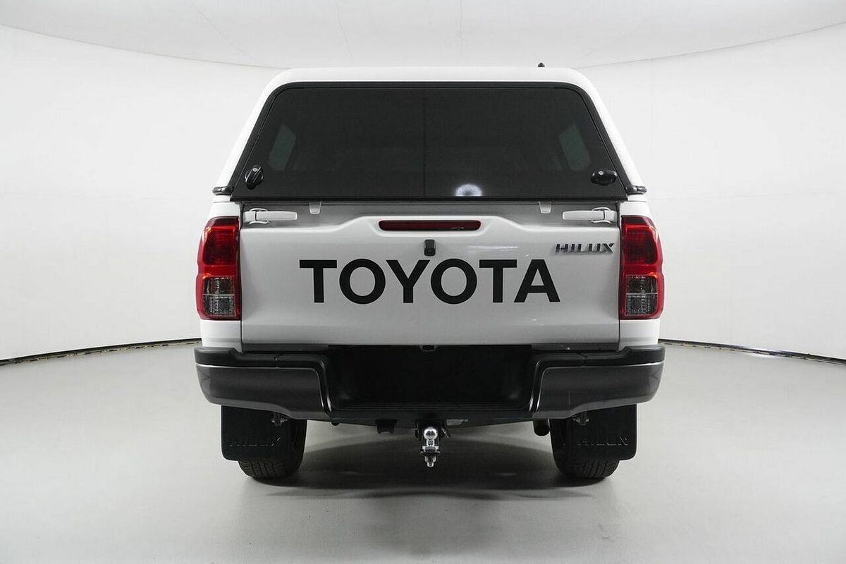 2021 Toyota Hilux SR (4x4) GUN126R Facelift 4X4