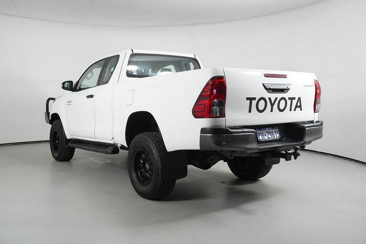 2019 Toyota Hilux SR (4x4) GUN126R MY19 4X4