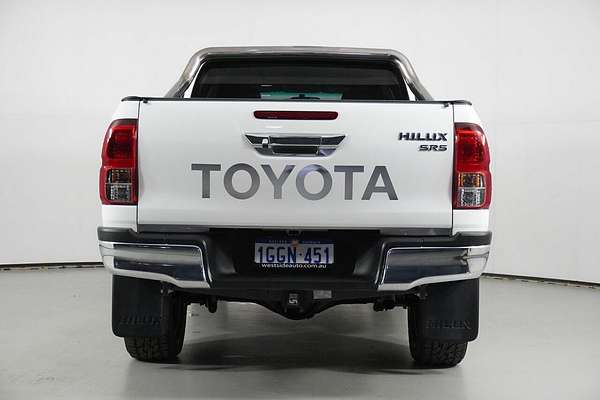 2017 Toyota Hilux SR5 (4x4) GGN125R 4X4