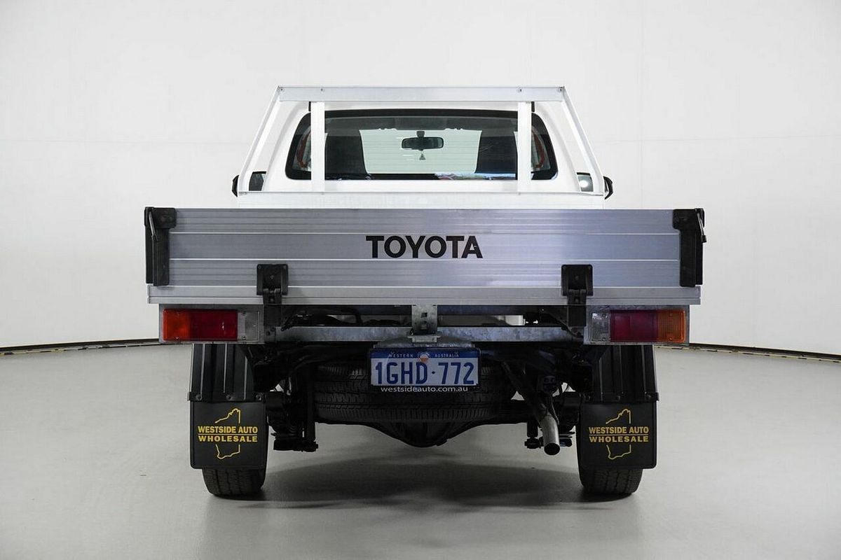 2017 Toyota Hilux Workmate TGN121R Rear Wheel Drive