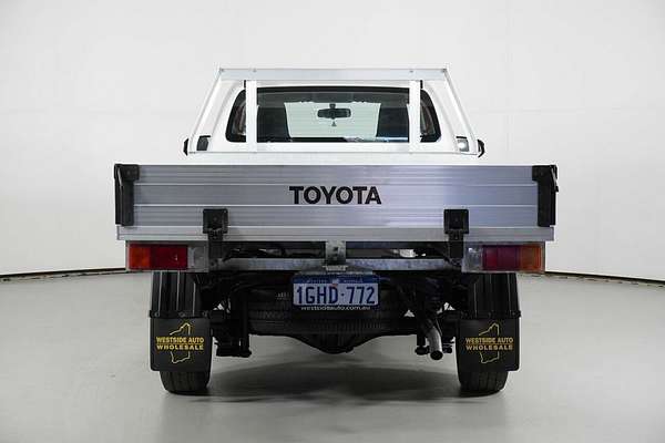 2017 Toyota Hilux Workmate TGN121R Rear Wheel Drive