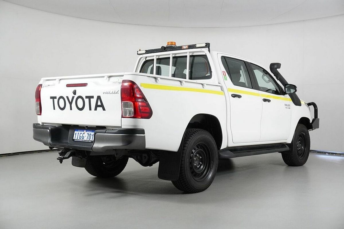 2020 Toyota Hilux SR (4x4) GUN126R Facelift 4X4