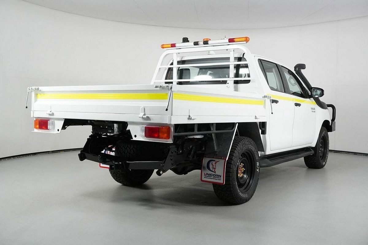 2021 Toyota Hilux SR (4x4) GUN126R Facelift 4X4