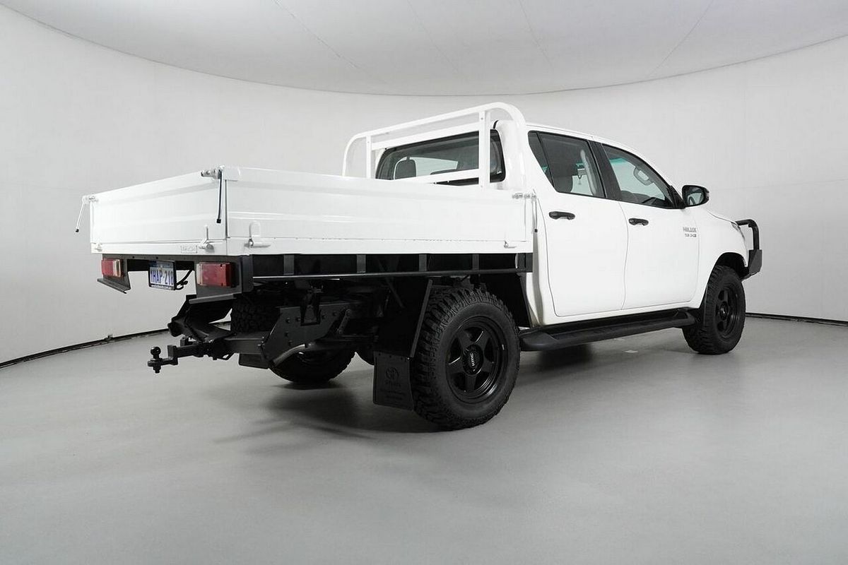 2020 Toyota Hilux SR (4x4) GUN126R Facelift 4X4