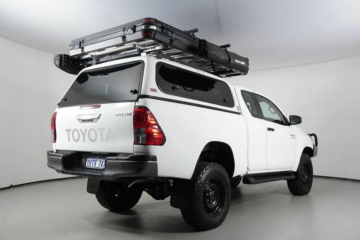 2021 Toyota Hilux SR (4x4) GUN126R Facelift 4X4
