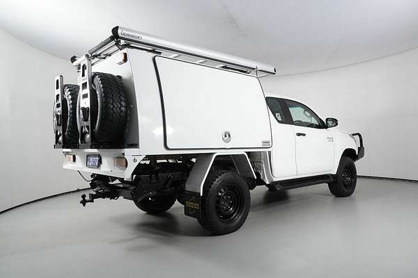 2019 Toyota Hilux SR (4x4) GUN126R MY19 4X4
