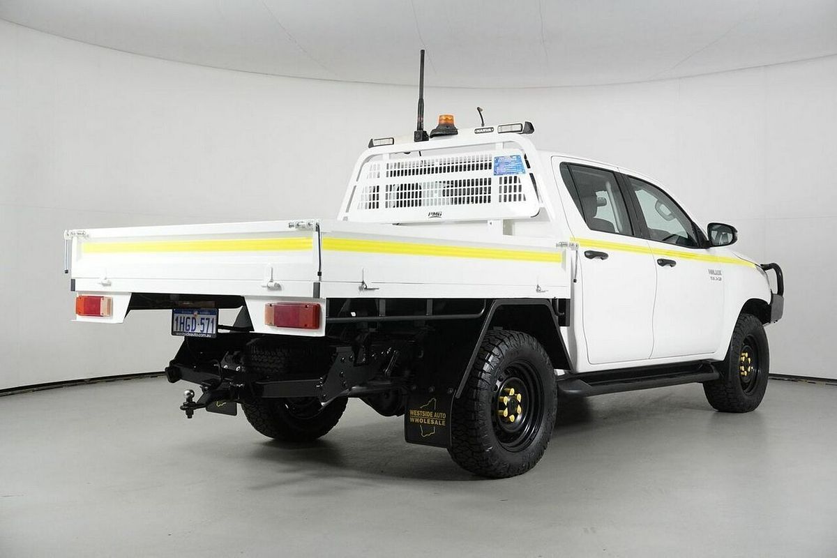 2021 Toyota Hilux SR (4x4) GUN126R Facelift 4X4