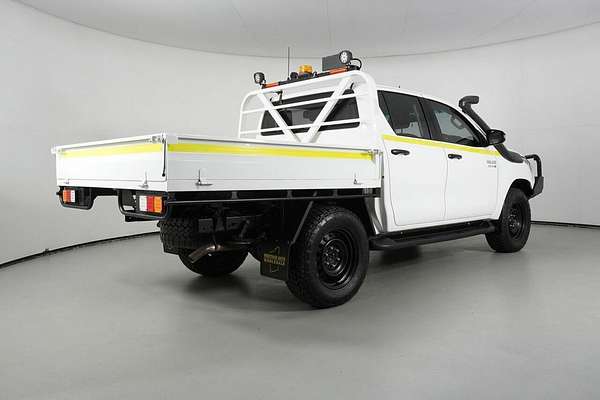 2021 Toyota Hilux SR (4x4) GUN126R Facelift 4X4