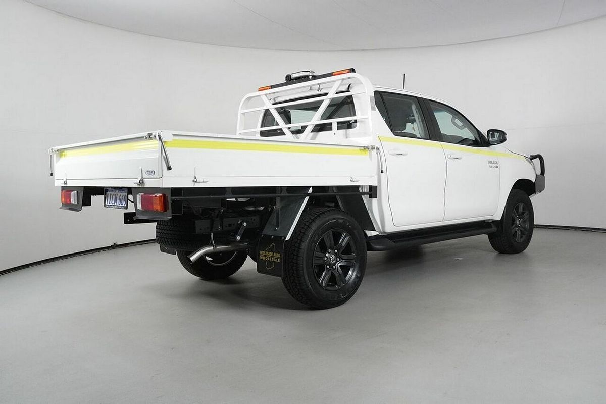 2023 Toyota Hilux SR (4x4) Steel Wheels GUN126R 4X4