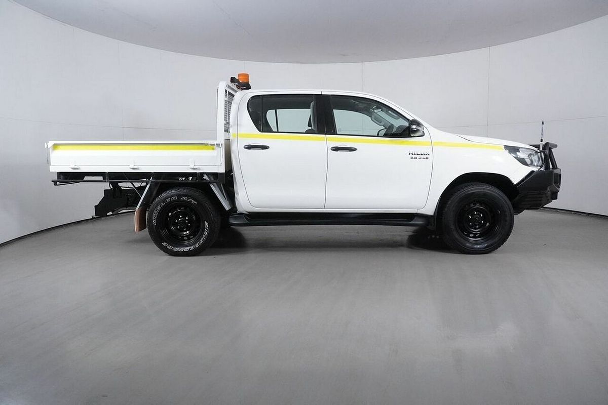2020 Toyota Hilux SR (4x4) GUN126R Facelift 4X4