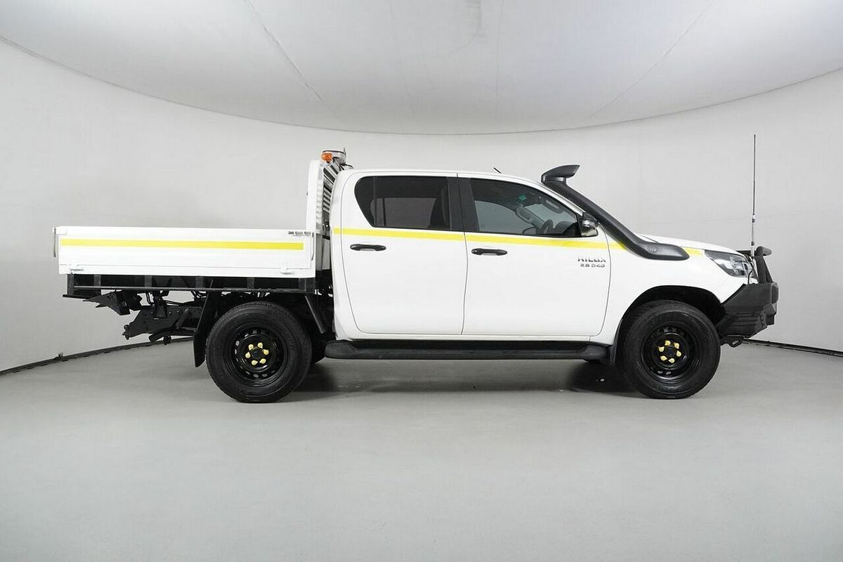 2020 Toyota Hilux SR (4x4) GUN126R Facelift 4X4