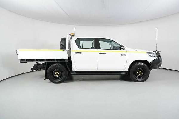 2021 Toyota Hilux SR (4x4) GUN126R 4X4