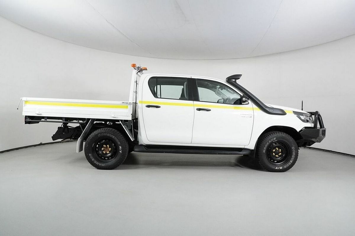 2021 Toyota Hilux SR (4x4) GUN126R Facelift 4X4