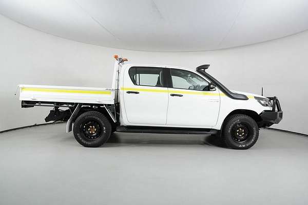 2021 Toyota Hilux SR (4x4) GUN126R Facelift 4X4