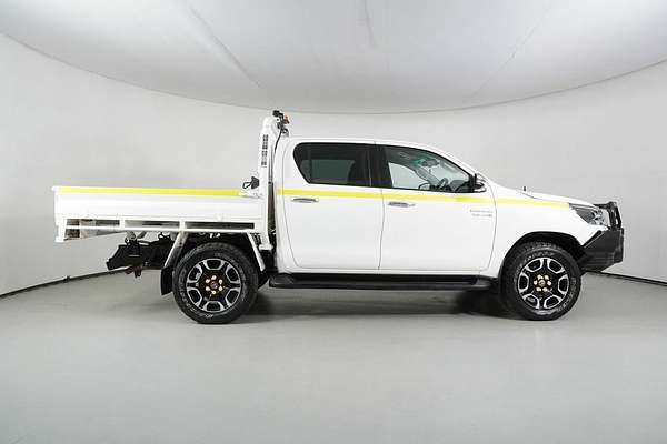2021 Toyota Hilux SR5 (4x4) GUN126R Facelift 4X4