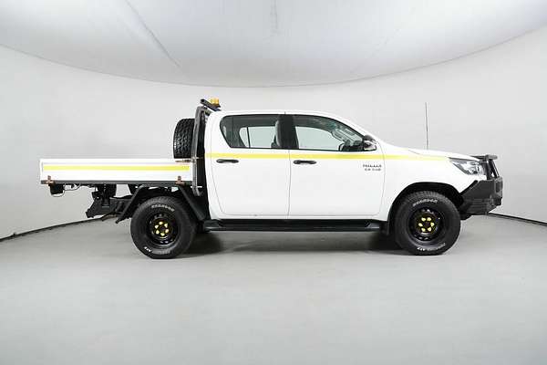 2021 Toyota Hilux SR (4x4) GUN126R Facelift 4X4