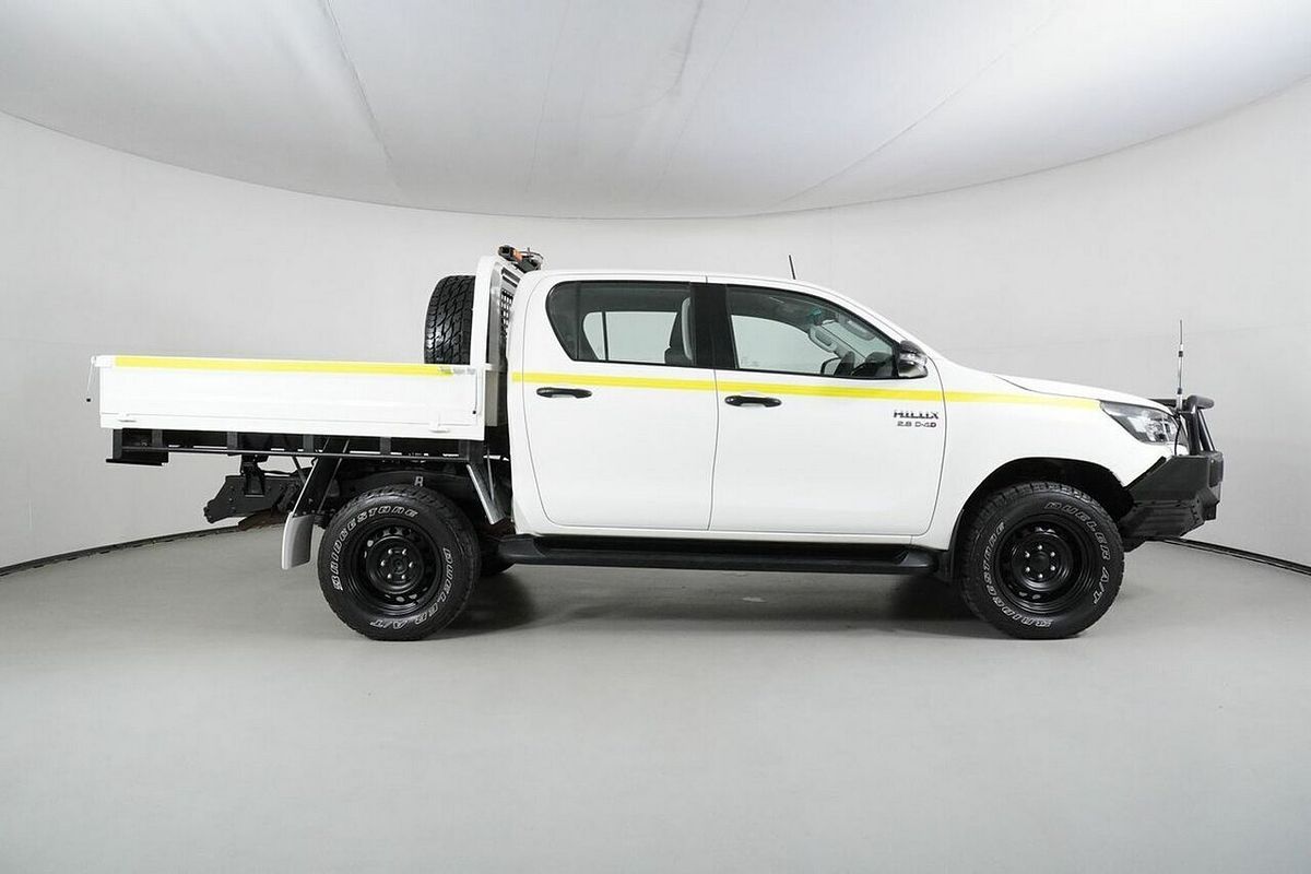 2020 Toyota Hilux SR (4x4) GUN126R Facelift 4X4