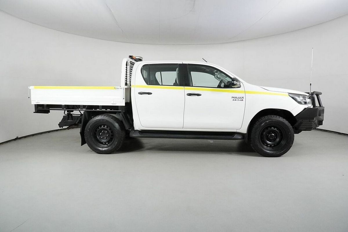 2020 Toyota Hilux SR (4x4) GUN126R Facelift 4X4