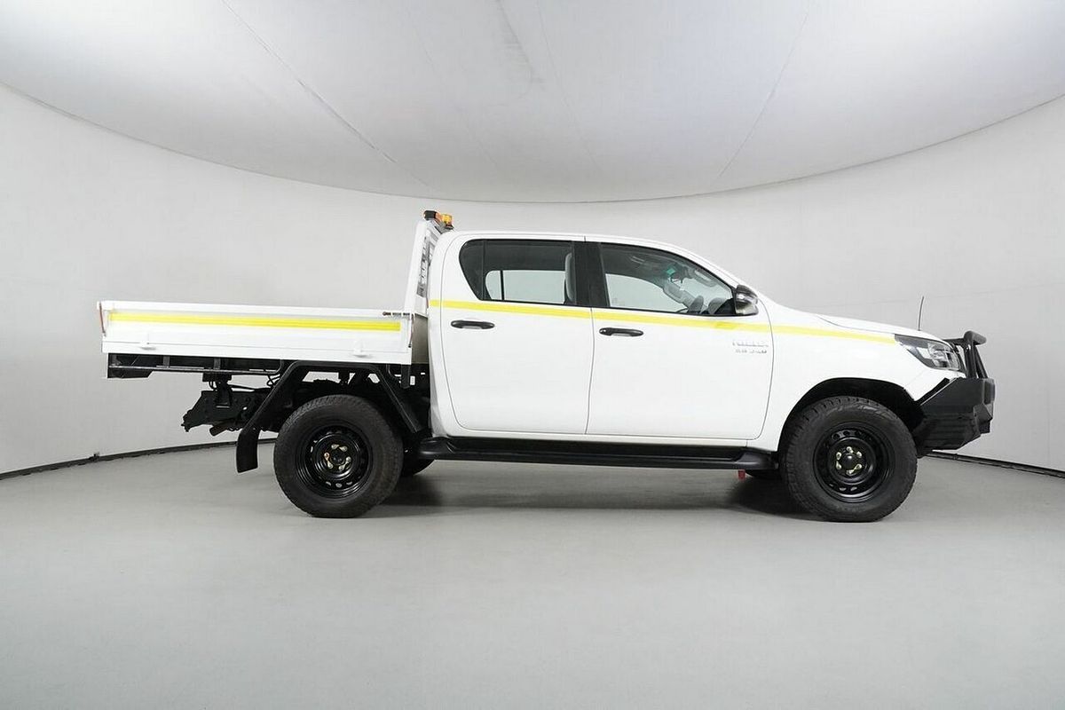 2020 Toyota Hilux SR (4x4) GUN126R Facelift 4X4