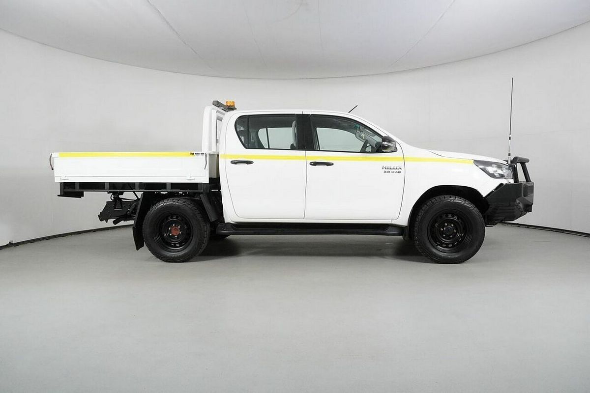 2020 Toyota Hilux SR (4x4) GUN126R Facelift 4X4