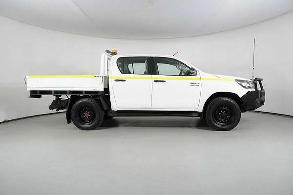 2020 Toyota Hilux SR (4x4) GUN126R Facelift 4X4