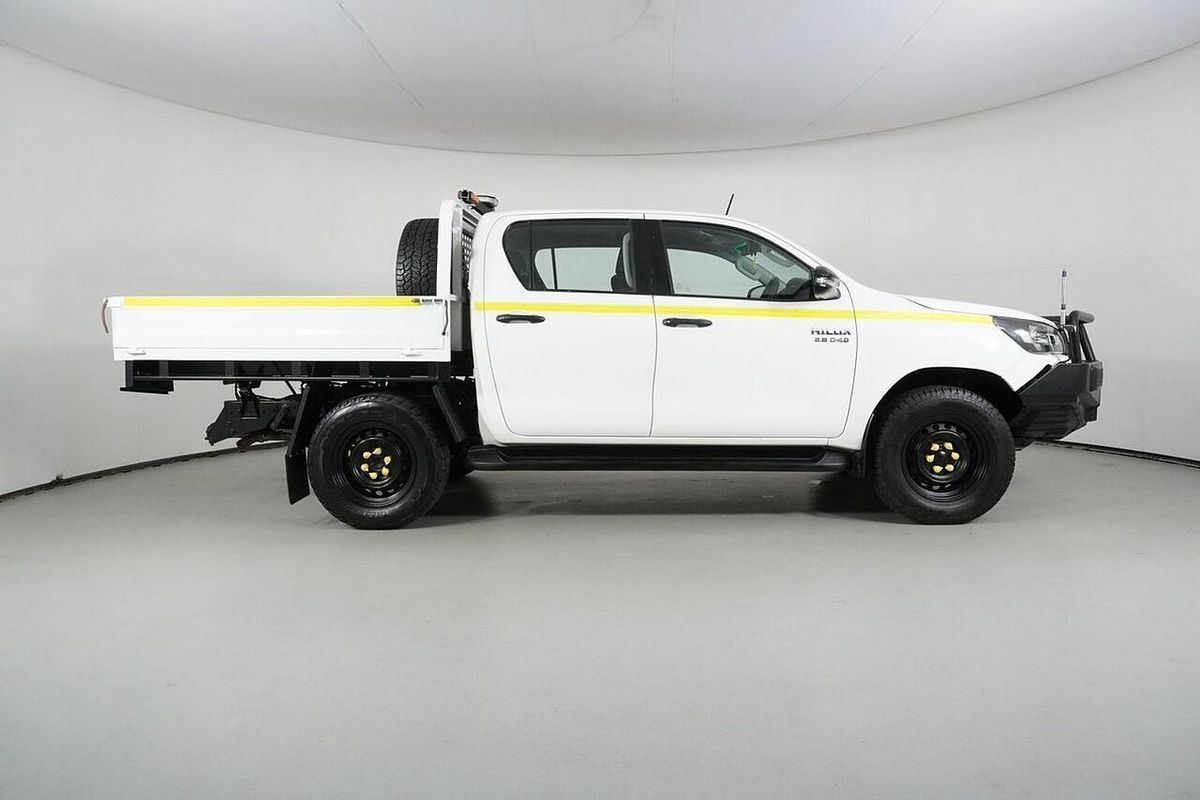 2020 Toyota Hilux SR (4x4) GUN126R Facelift 4X4