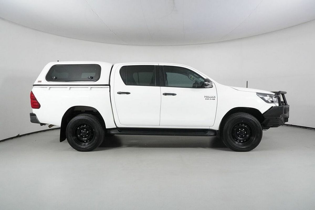 2021 Toyota Hilux SR (4x4) GUN126R Facelift 4X4