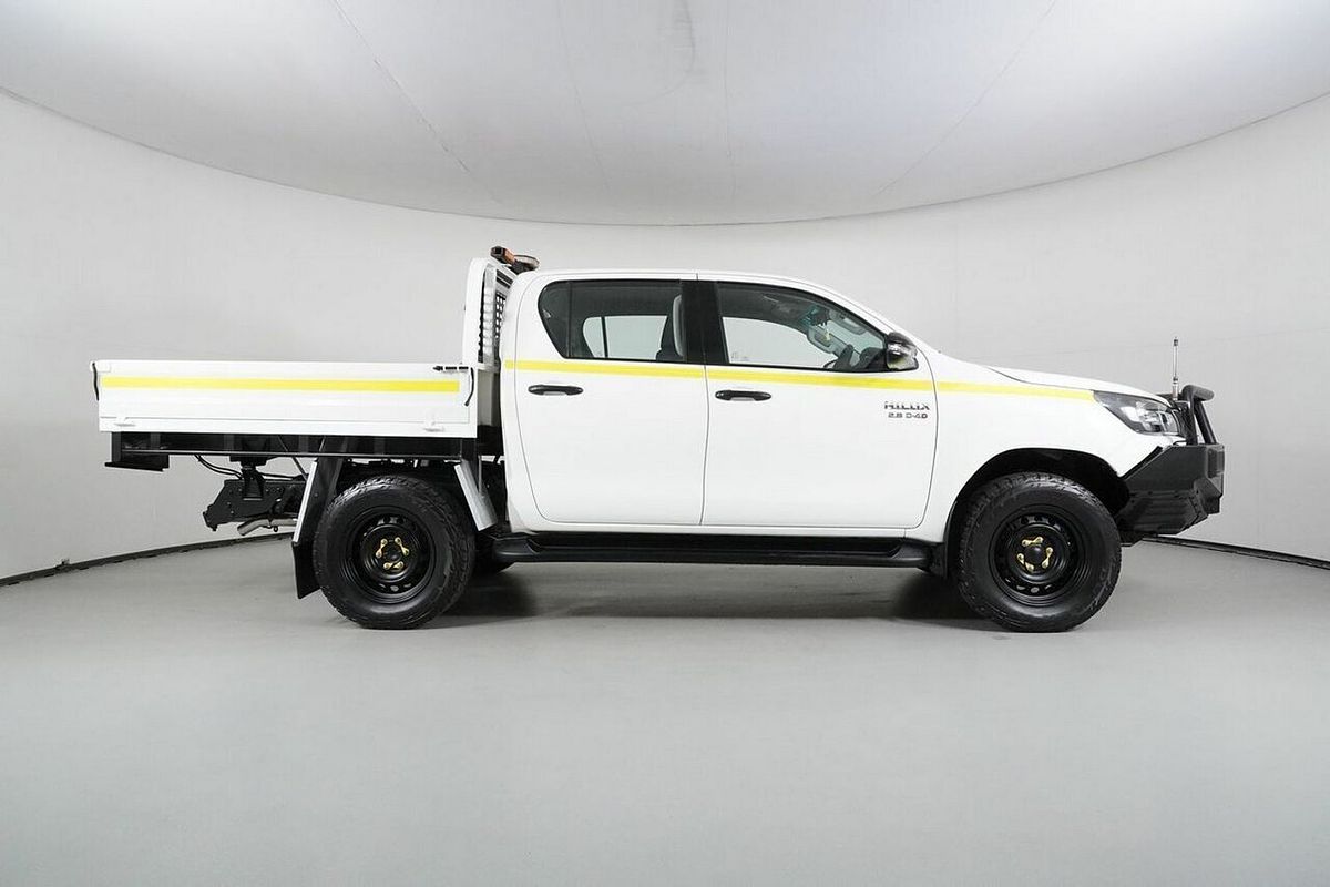 2020 Toyota Hilux SR (4x4) GUN126R Facelift 4X4